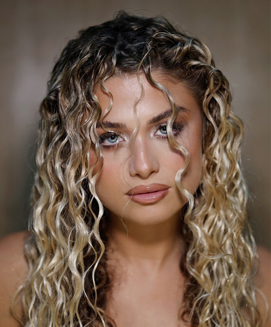 ab6761610000e5eb84fa8c3b48e6dc85922d4b95